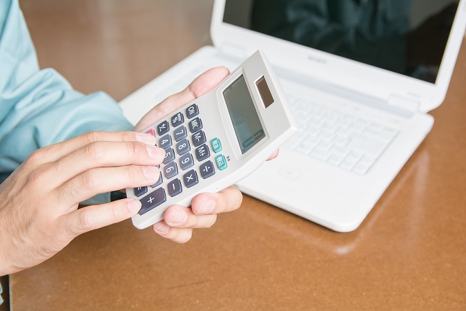 電卓、パソコン